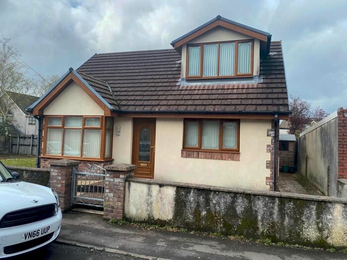3 Bedroom Detached House To Rent In Glynllwchwr Road, Pontarddulais, Swansea, SA4