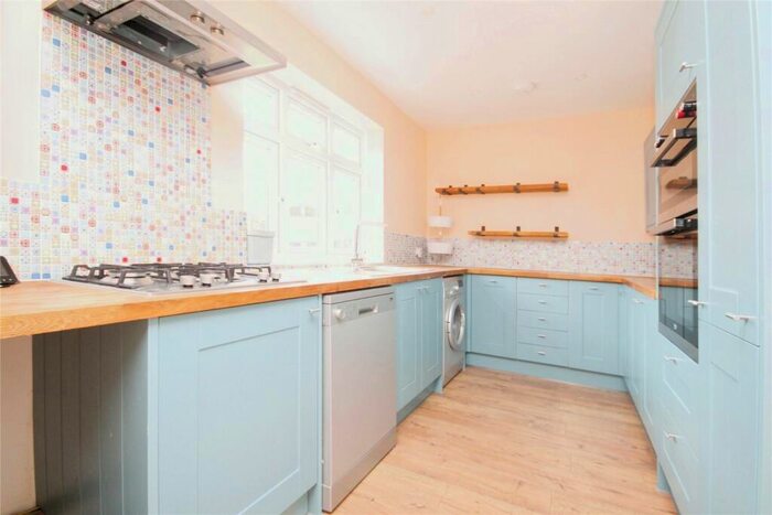 3 Bedroom Terraced House To Rent In Bushfields, Loughton, IG10