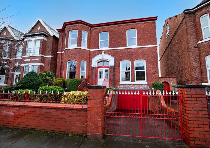 4 Bedroom Detached House For Sale In Liverpool Road, Birkdale, Southport, Merseyside, PR8
