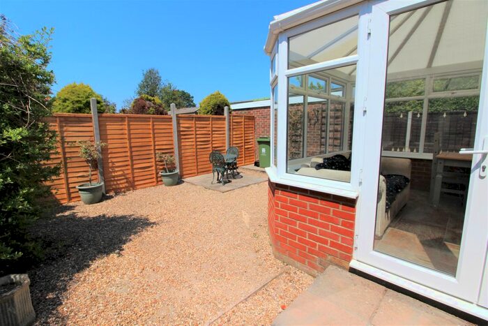 2 Bedroom Flat To Rent In Mays Lane, Stubbington, Fareham, PO14