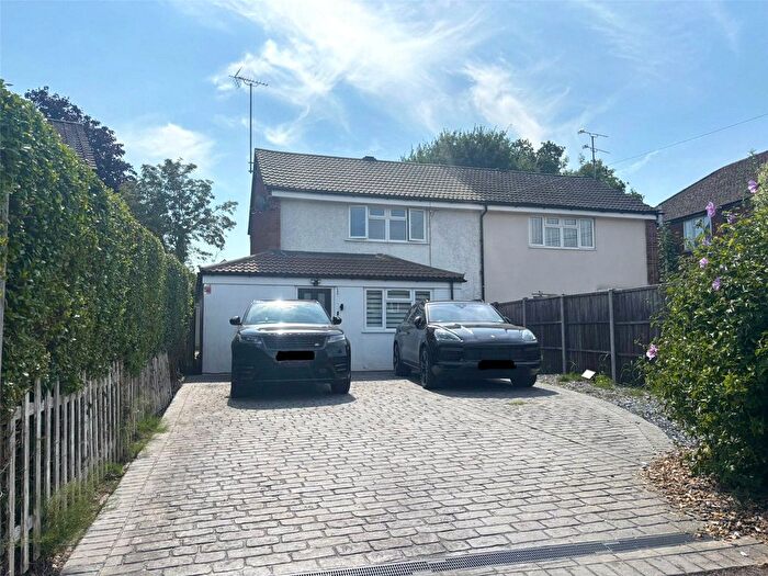 3 Bedroom Semi-Detached House To Rent In Cove Road, Farnborough, Hampshire, GU14