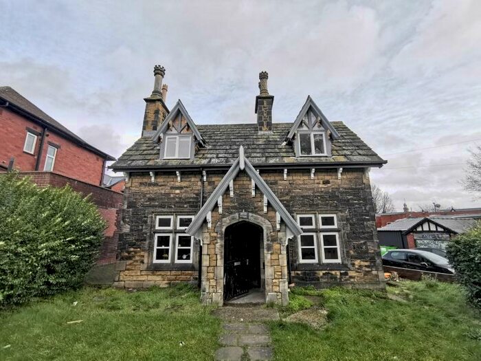 3 Bedroom Terraced House To Rent In Ash Crescent, Headingley, Leeds, LS6