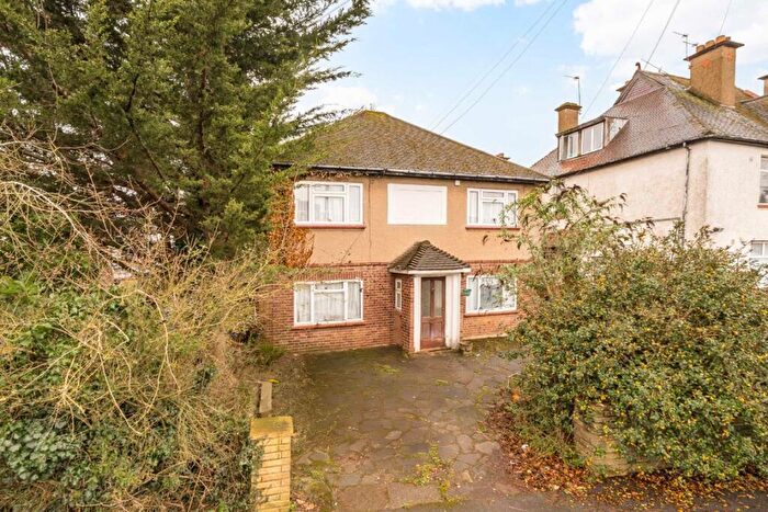 2 Bedroom Maisonette For Sale In College Hill Road, Harrow, HA3