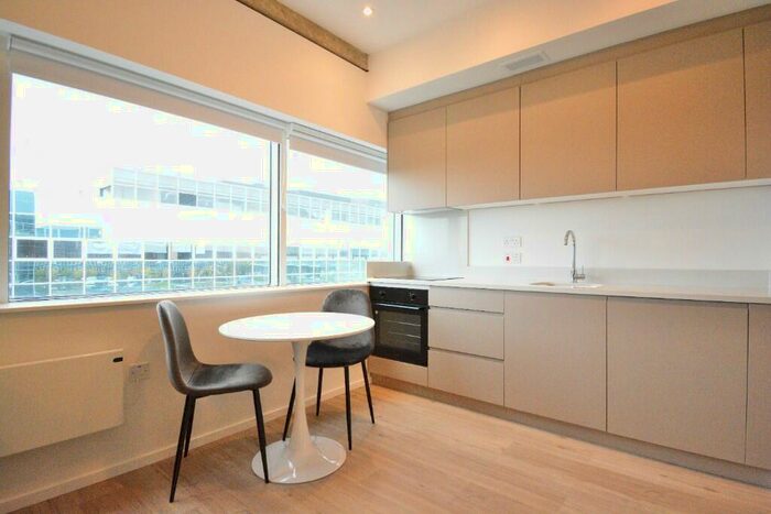 Studio To Rent In Elder Gate, Milton Keynes, MK9