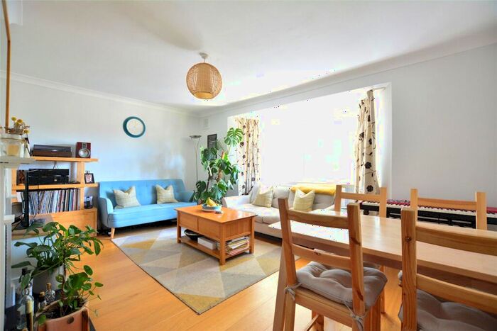 2 Bedroom Apartment To Rent In Alan Court, Vanbrugh Park Road, Blackheath, London, SE3