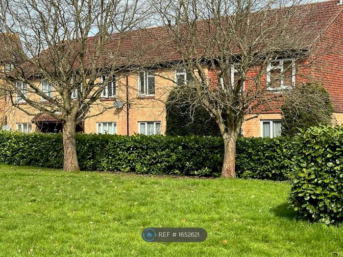 1 Bedroom Maisonette To Rent In Milford Close, Marshalswick, St. Albans, AL4