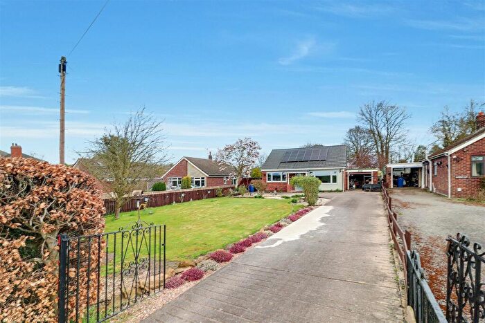 2 Bedroom House For Sale In Brigg Road, South Kelsey, LN7