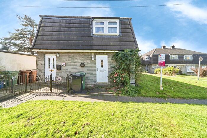 1 Bedroom Flat For Sale In Raywood Close, Yeadon, Leeds, LS19