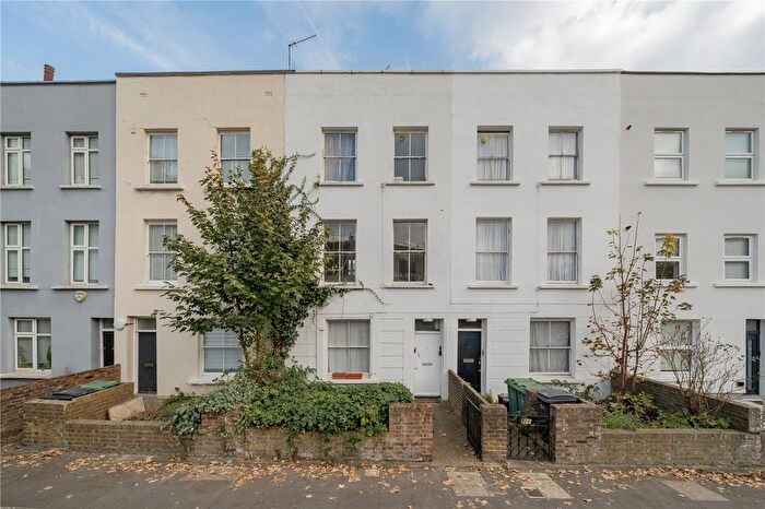 2 Bedroom Flat To Rent In Grafton Road, London, NW5