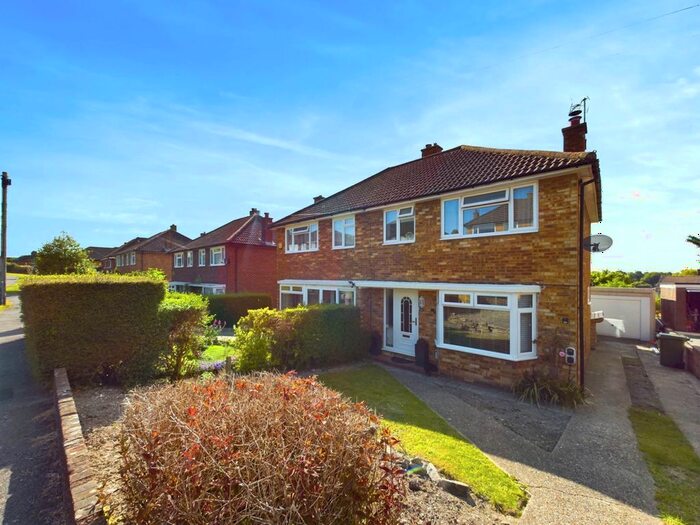 3 Bedroom Semi-Detached House To Rent In Salisbury Close, Princes Risborough, HP27