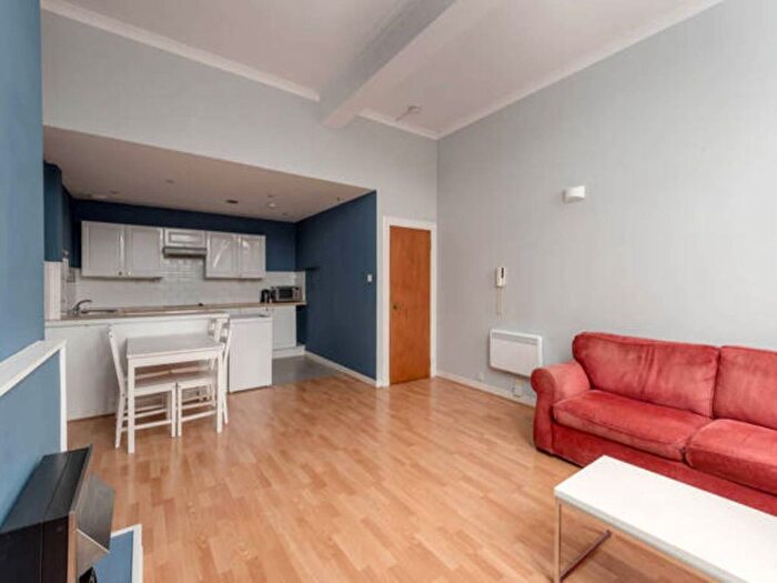 1 Bedroom Flat For Sale In Lothian Road, City Centre, Edinburgh, EH3