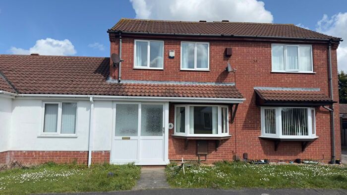 2 Bedroom Semi Detached House To Rent In Meadow Way, Lincoln, LN4