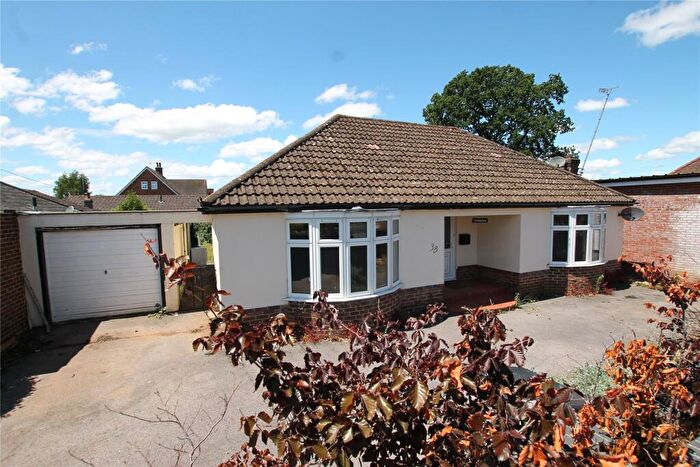 2 Bedroom Bungalow For Sale In Liphook Road, Lindford, Hampshire, GU35