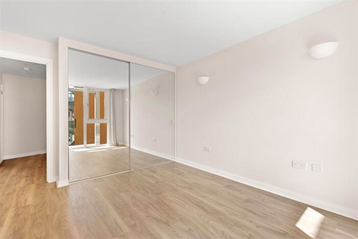 1 Bedroom Apartment To Rent In Blake Apartments, New River Village, Hornsey, N8