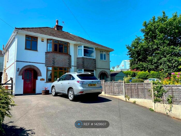 3 Bedroom Semi-Detached House To Rent In Vallis Road, Frome, BA11