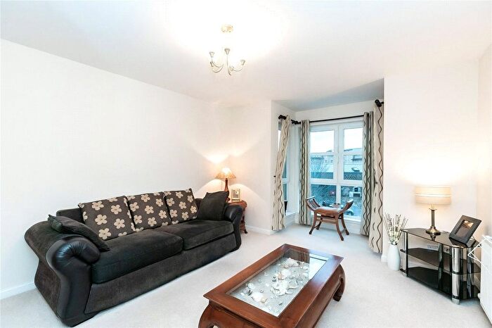 2 Bedroom Flat To Rent In Bothwell Road, Aberdeen, AB24