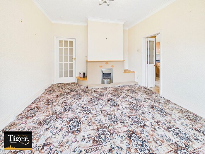 3 Bedroom Semi-Detached Bungalow For Sale In Thirlmere Road, Blackpool, FY4