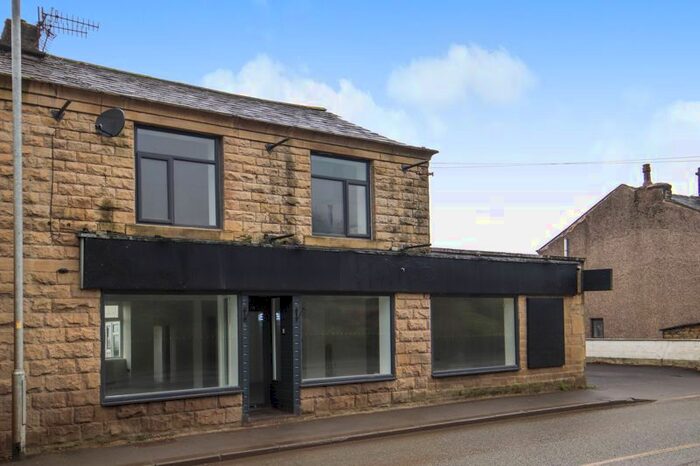 2 Bedroom Flat To Rent In Whalley Road, Ramsbottom, Bury, BL0