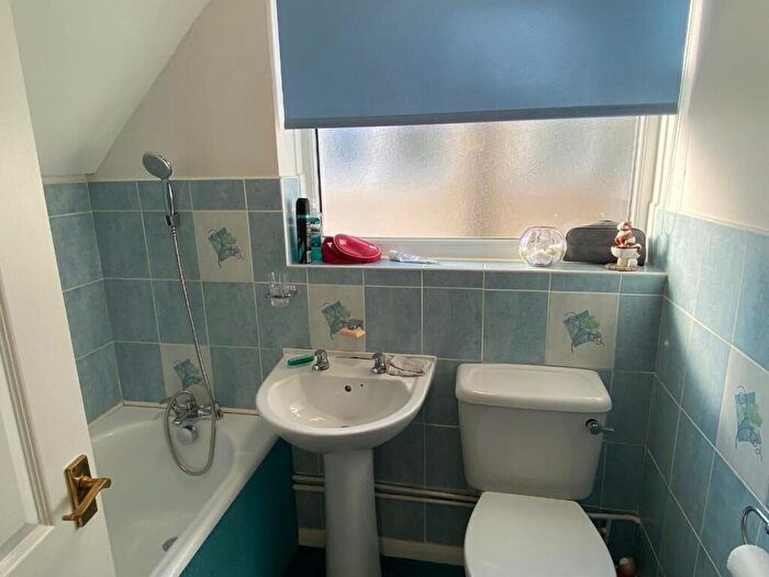 3 Bedroom Bungalow For Sale In Priory Crescent, Roade, Northampton, NN7