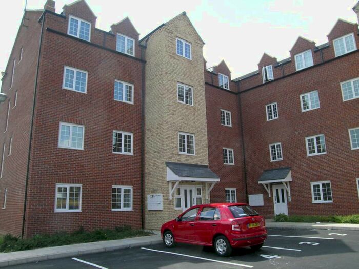 2 Bedroom Flat To Rent In Masters House, Scholars Way, Bridlington, East Yorkshire YO16