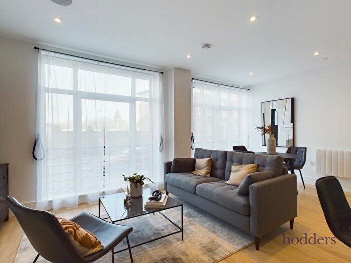 1 Bedroom Apartment To Rent In Surrey, KT16