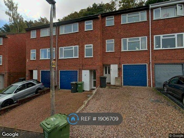 3 Bedroom Semi-Detached House To Rent In Brecknell Rise, Kidderminster, DY10