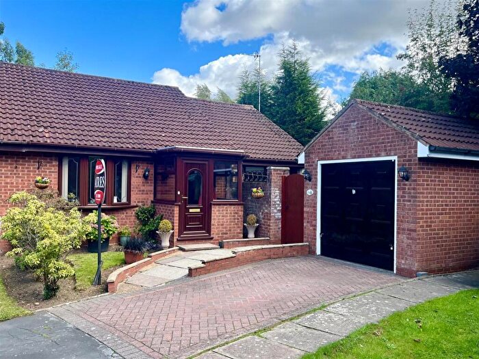 3 Bedroom Semi-Detached Bungalow For Sale In Fledburgh Drive, New Hall, Sutton Coldfield, B76