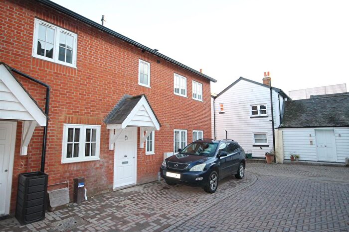 2 Bedroom Cottage To Rent In High Street, Ewell, Epsom, KT17