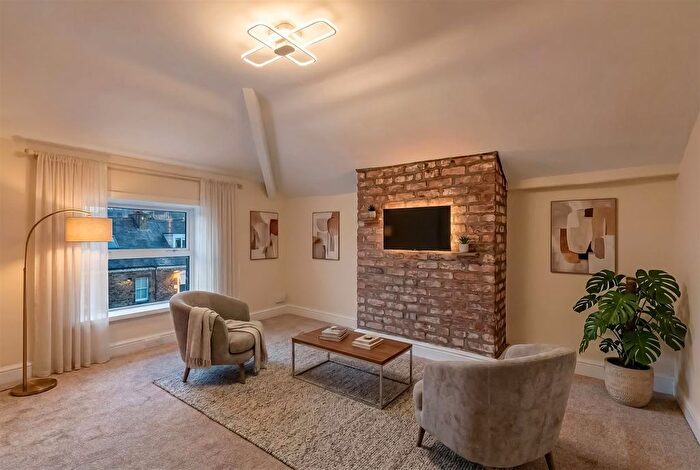 1 Bedroom Flat For Sale In Tivoli Place, Ilkley, LS29