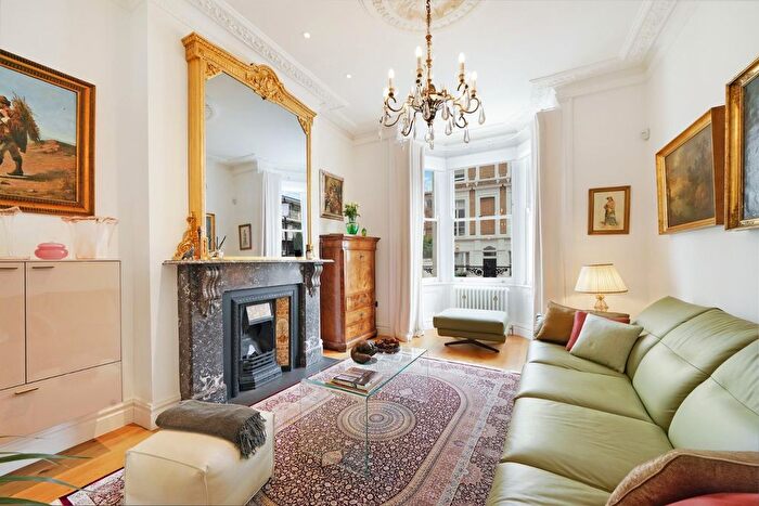 4 Bedroom Terraced House For Sale In Wharfedale Street, Chelsea, SW10