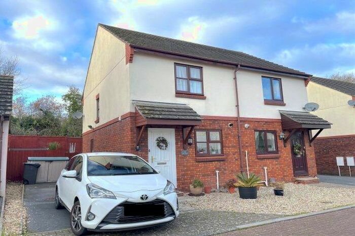 2 Bedroom Semi-Detached House To Rent In Nightingale Close, Torquay, TQ2