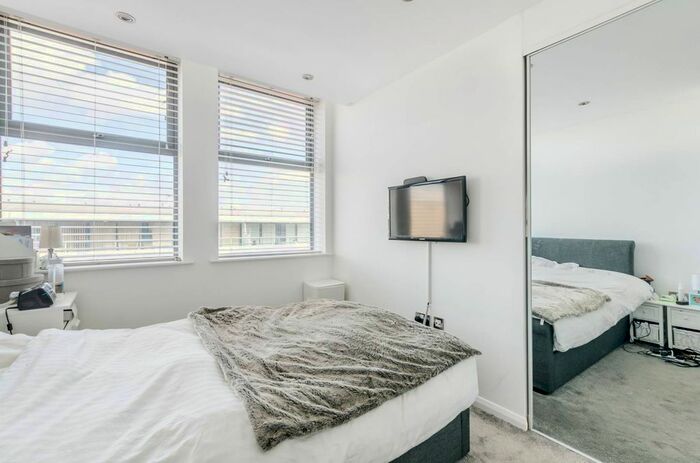 1 Bedroom Flat To Rent In Norwich House, Streatham Hill, London, SW16