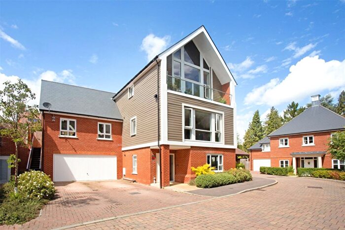 4 Bedroom Detached House For Sale In Mill Stream Rise, Leigh, Tonbridge, Kent, TN11