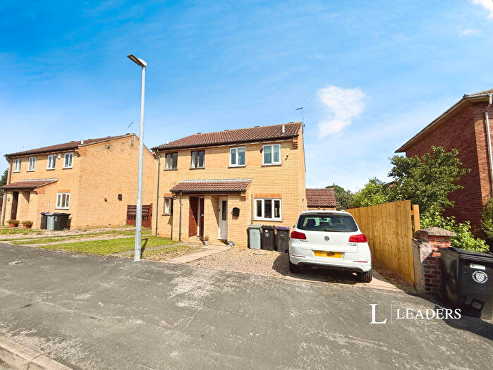 2 Bedroom Semi-Detached House To Rent In Austerby Close, Bourne, PE10