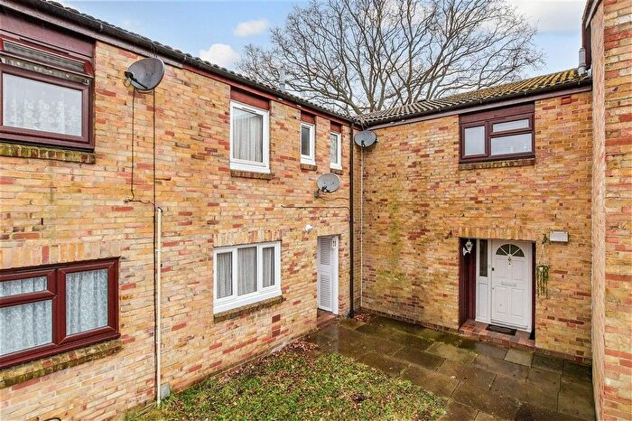 3 Bedroom Terraced House For Sale In Clouston Close, Wallington, Surrey, SM6