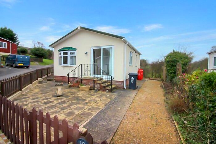 2 Bedroom Detached Bungalow For Sale In Belindas Park, Milkwall, GL16
