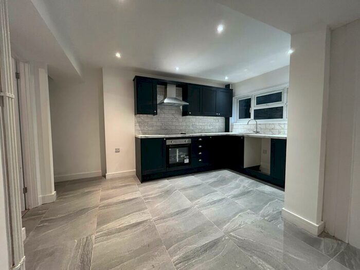 3 Bedroom House To Rent In Georges Terrace, Tonypandy, CF40