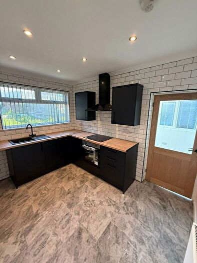 3 Bedroom Semi-Detached House To Rent In Gelli Deg, Llanelli, SA14