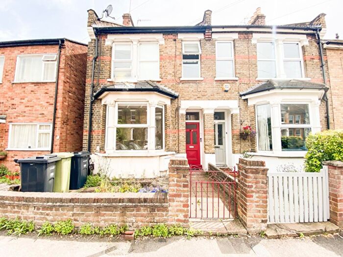 3 Bedroom Terraced House For Sale In Woodville Road, London, E18