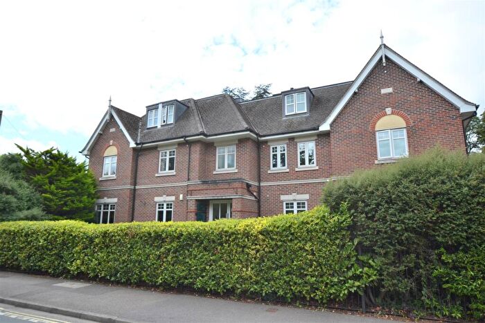 2 Bedroom Apartment To Rent In Douglas Court, Fleet, GU51
