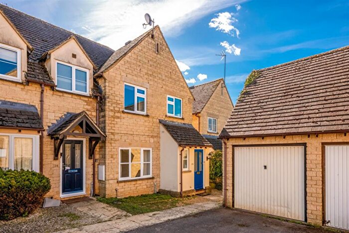 3 Bedroom Terraced House For Sale In Ticknell Piece Road, Charlbury, OX7