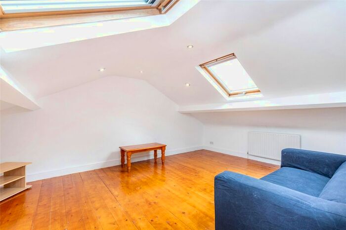 2 Bedroom Flat To Rent In Chantrey Road, London, SW9
