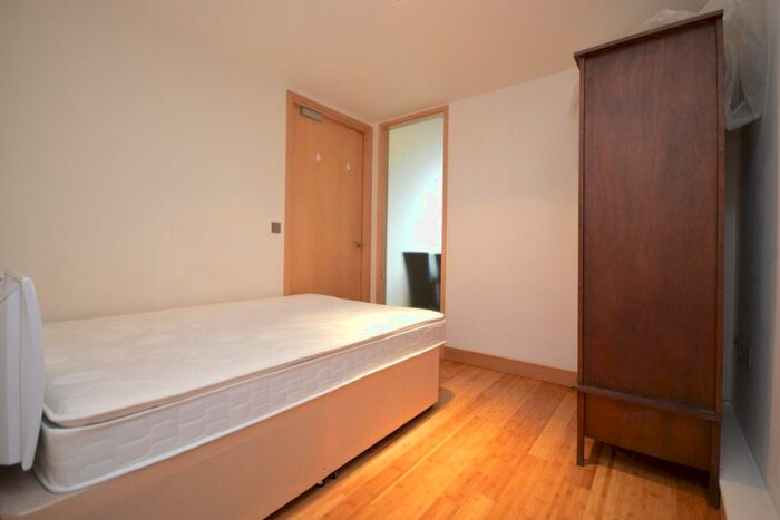 1 Bedroom Property To Rent In Richmond Road, Kingston, KT2