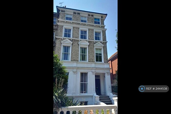 2 Bedroom Flat To Rent In St. Annes Road, Eastbourne, BN21