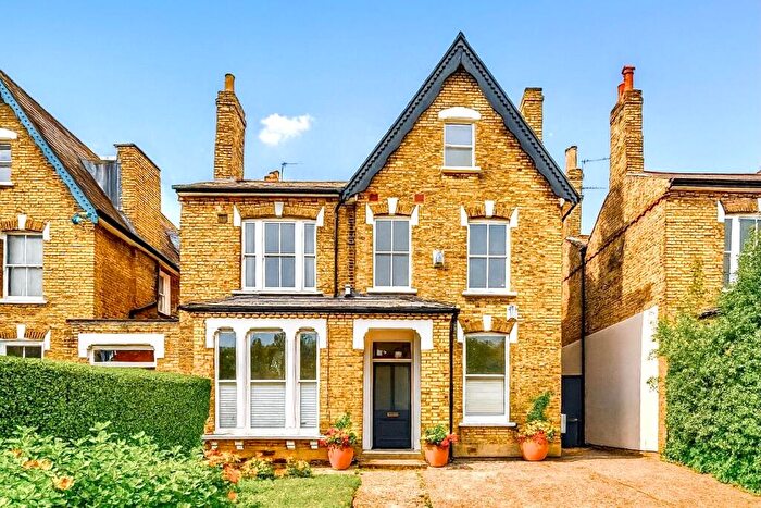 4 Bedroom Duplex For Sale In Wood Vale, London, SE23