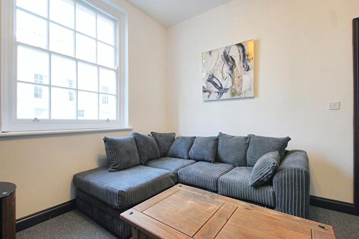 6 Bedroom Detached House To Rent In Oxford Street, Gloucester, GL1
