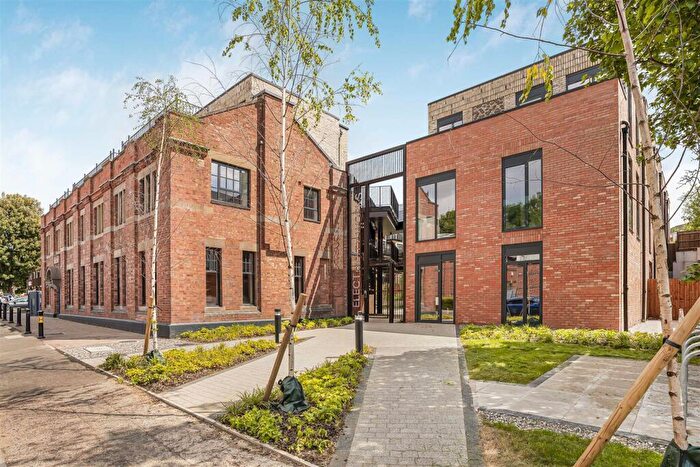 1 Bedroom Apartment For Sale In Campfield Road, St. Albans, AL1