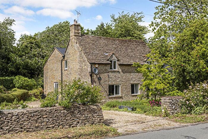 3 Bedroom Cottage For Sale In Oaksey, Wilshire, SN16
