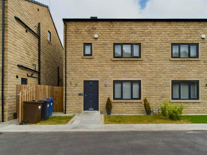 Property For Sale In Manchester Road, Mossley, AshtonUnderLyne, OL5