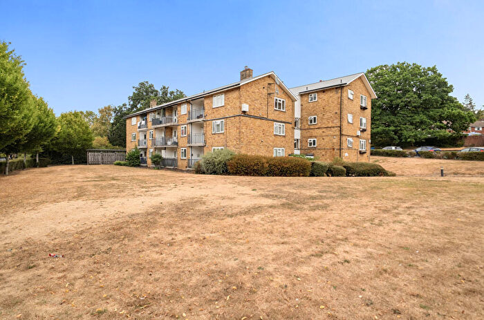 Studio For Sale In Stuart House, Windlesham Road, Priestwood, RG42
